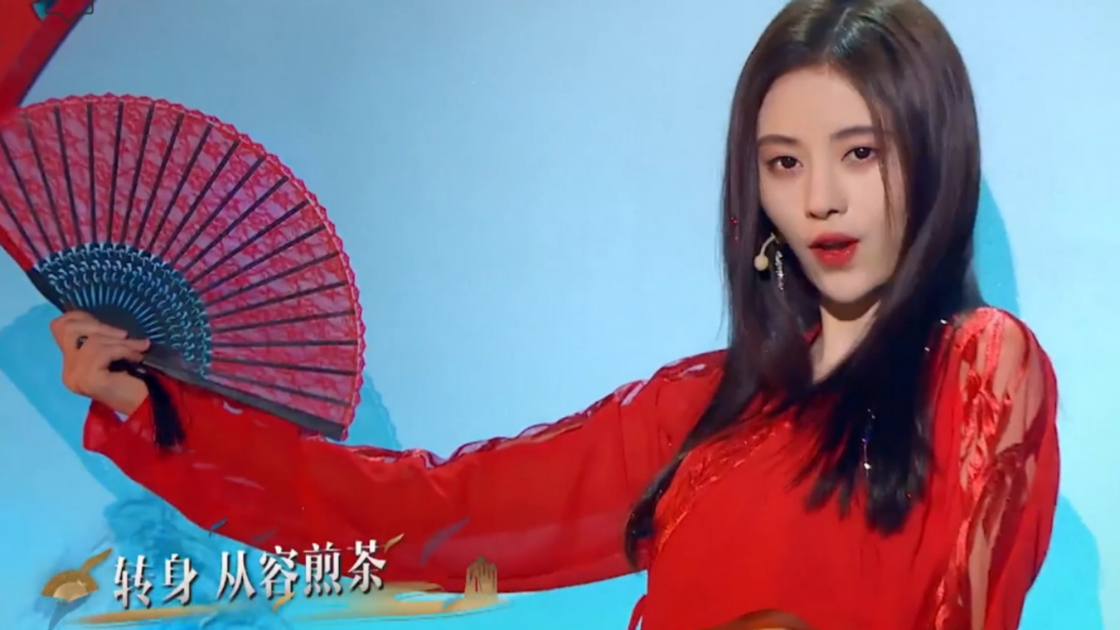 被誉为4千年一遇美少女,鞠婧祎《红昭愿》现场,俘获多少男人心