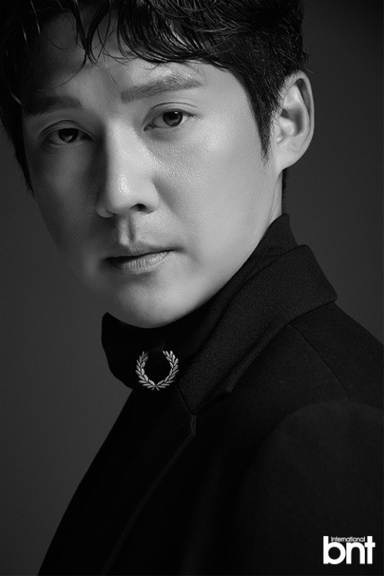 韩国艺人宋昌义最新杂志写真曝光