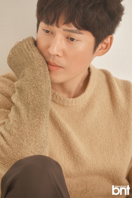 韩国艺人宋昌义最新杂志写真曝光