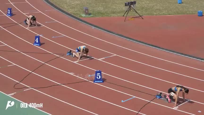 韩国校园田径运动会女子400米栏比赛