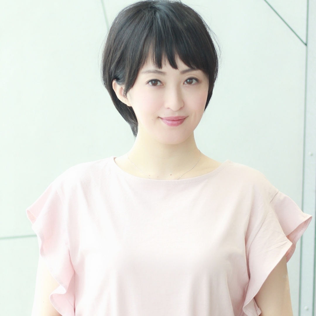 女人40岁,发型这样剪,利落时尚显年轻|发型|短发|女性_新浪新闻