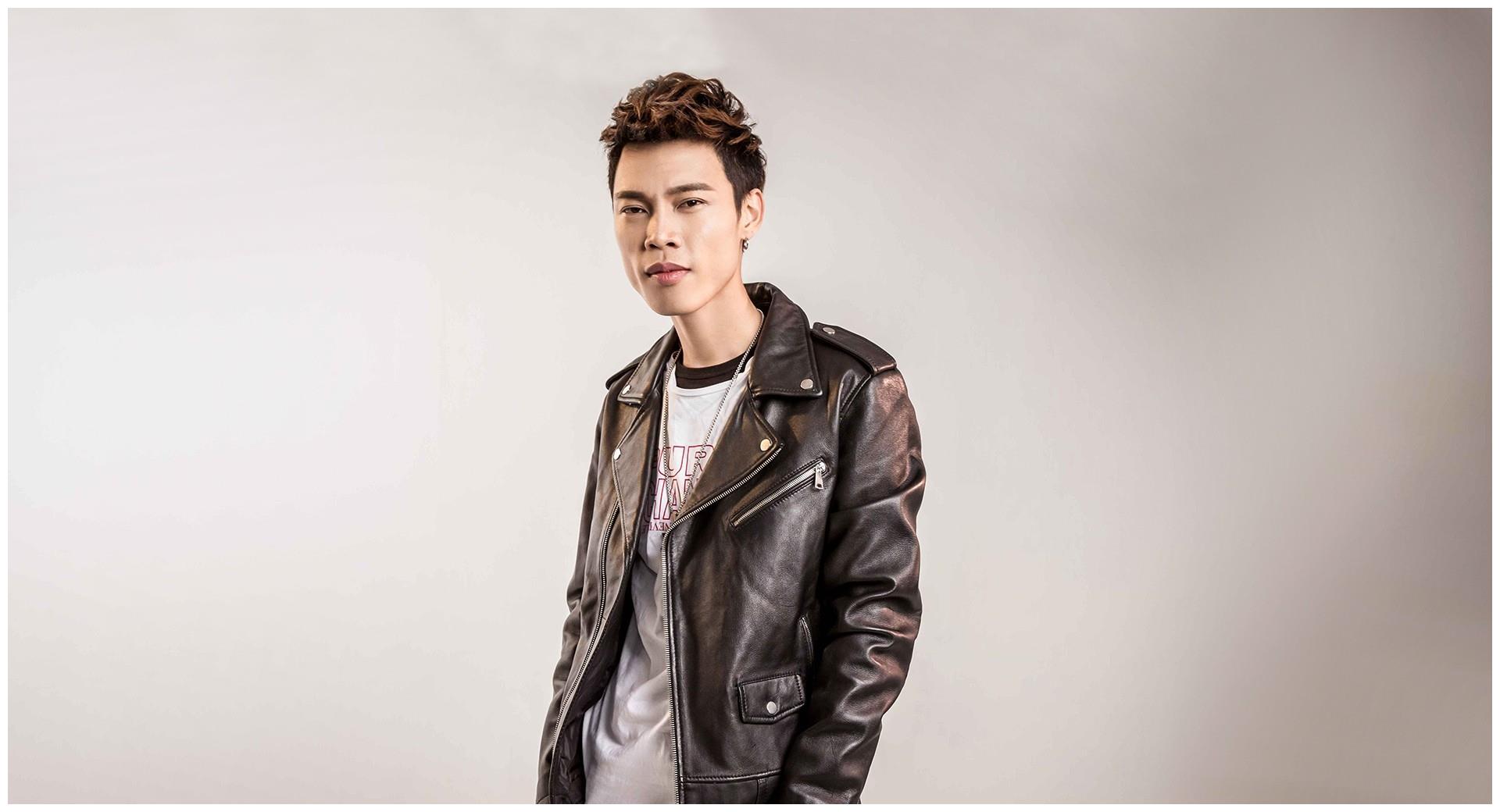 凭借一首广东爱情故事获粉千万收益过亿如今却沦为小网红