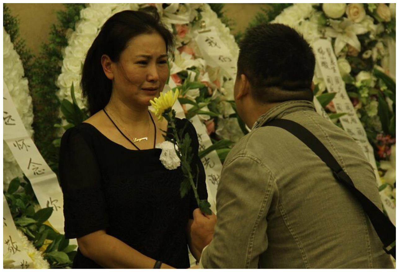 重案六组演员王茜大变样大23岁老公去世后她越来越时髦