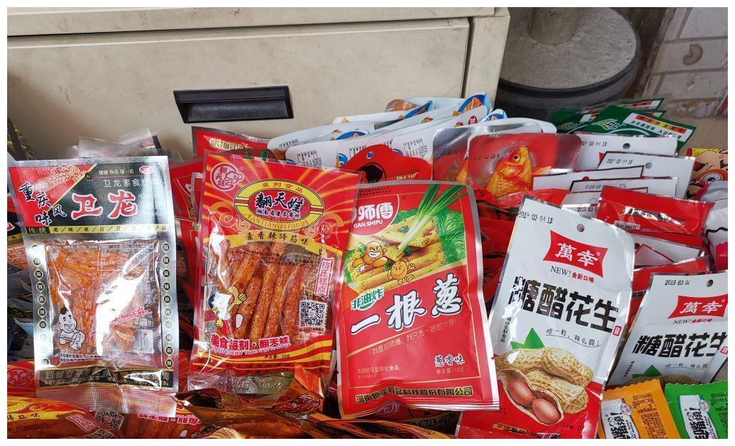 东北孩子小时候吃的5大辣条，90后的童年回忆，现在不好找了休闲区蓝鸢梦想 - Www.slyday.coM