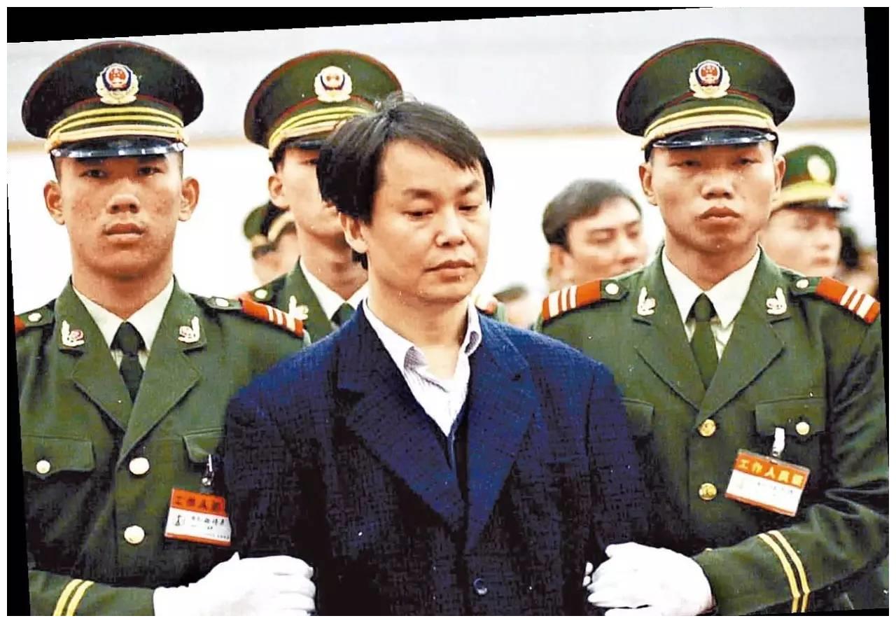 世纪贼王张子强被枪毙前给妻子留下一封遗言令人深思不已