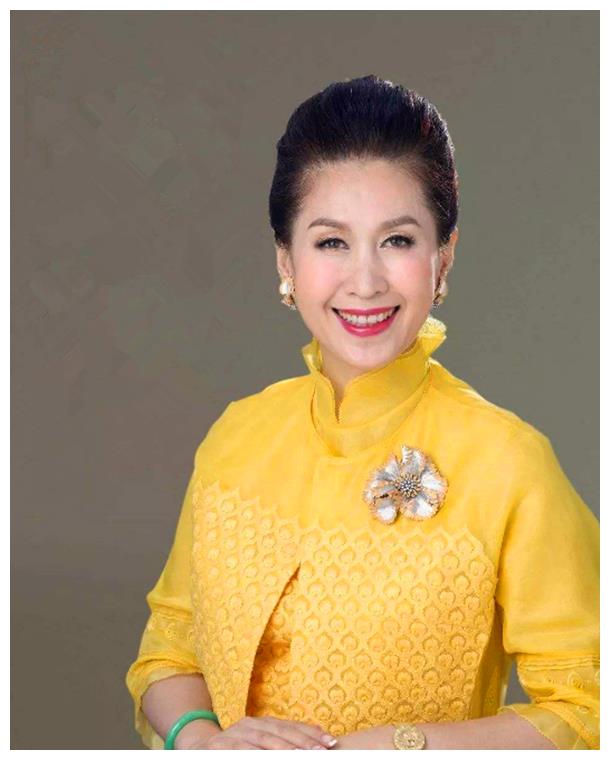 卸妆后竟这么美,今63岁韵味十足|王玉环|林正英|僵尸_新浪新闻