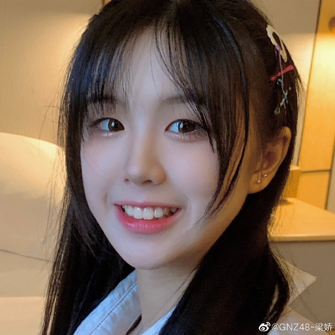 可爱美女gnz48-梁娇迷人写真美照好看啊