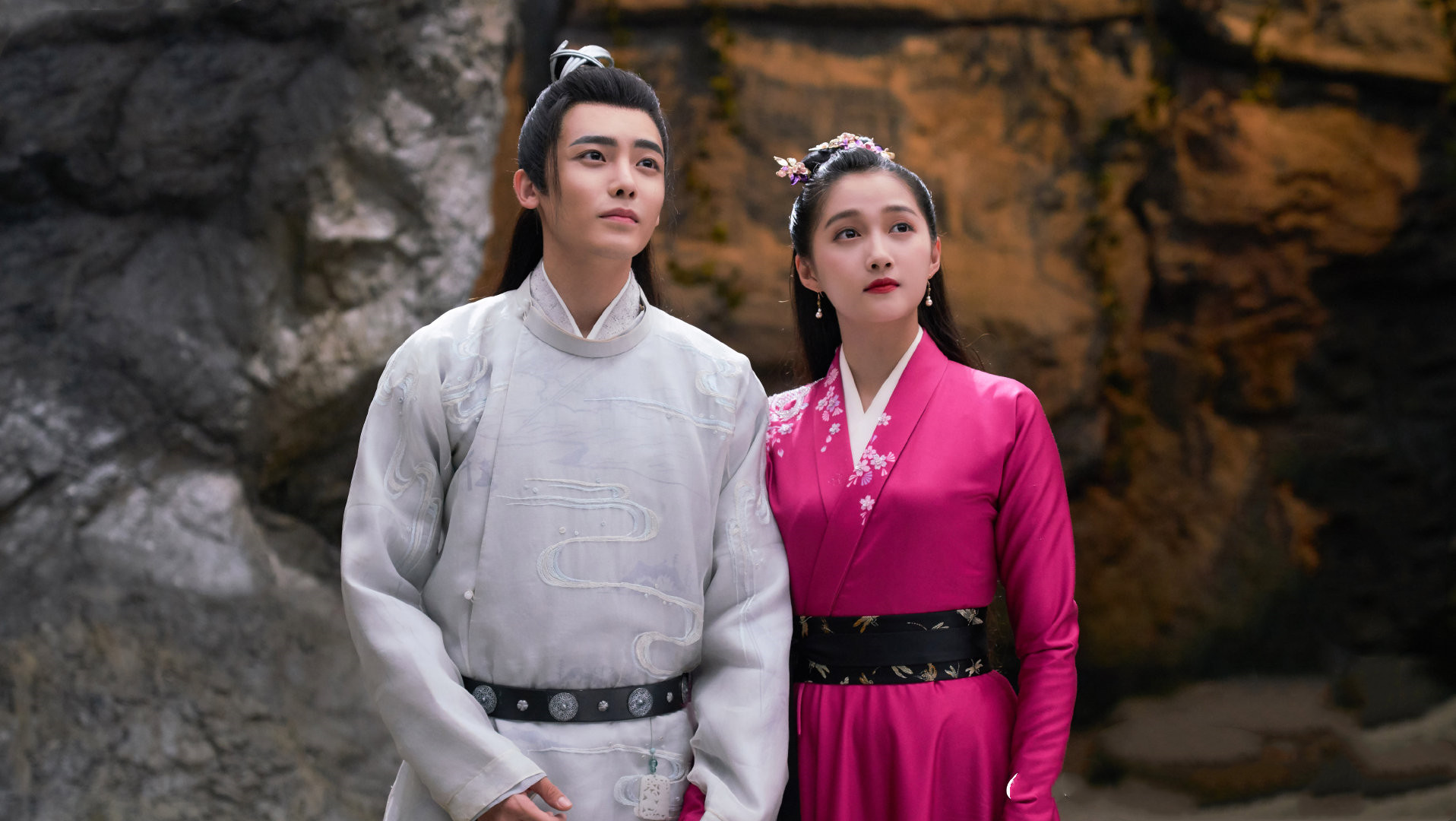 关晓彤和侯明昊主演的古装剧我就是这般女子有轻喜剧效果