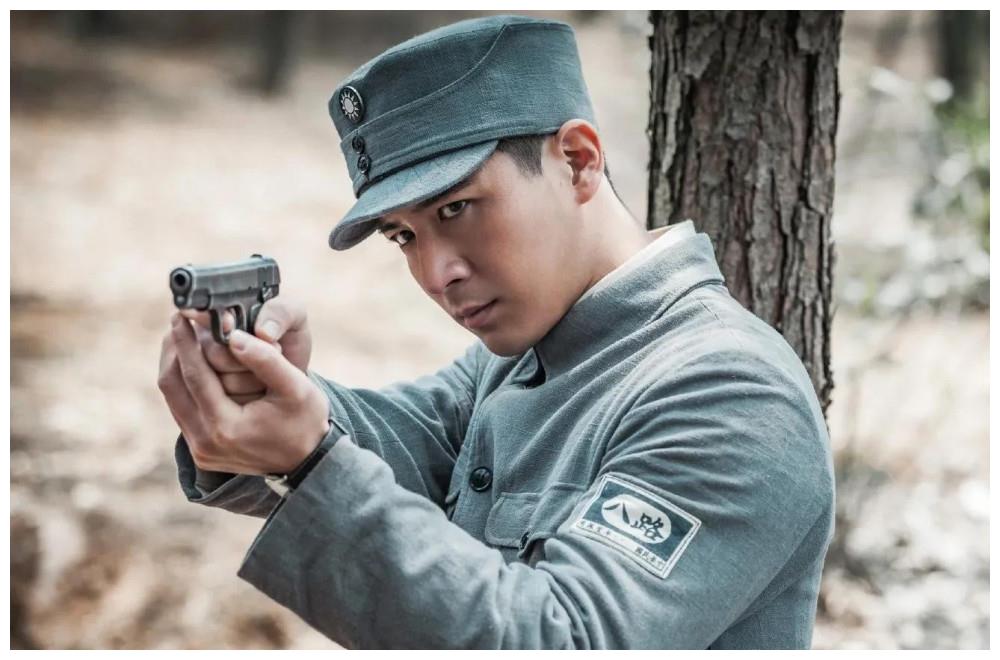 新亮剑男三号让观众不爱看就滚新生代小演员凭啥这么狂