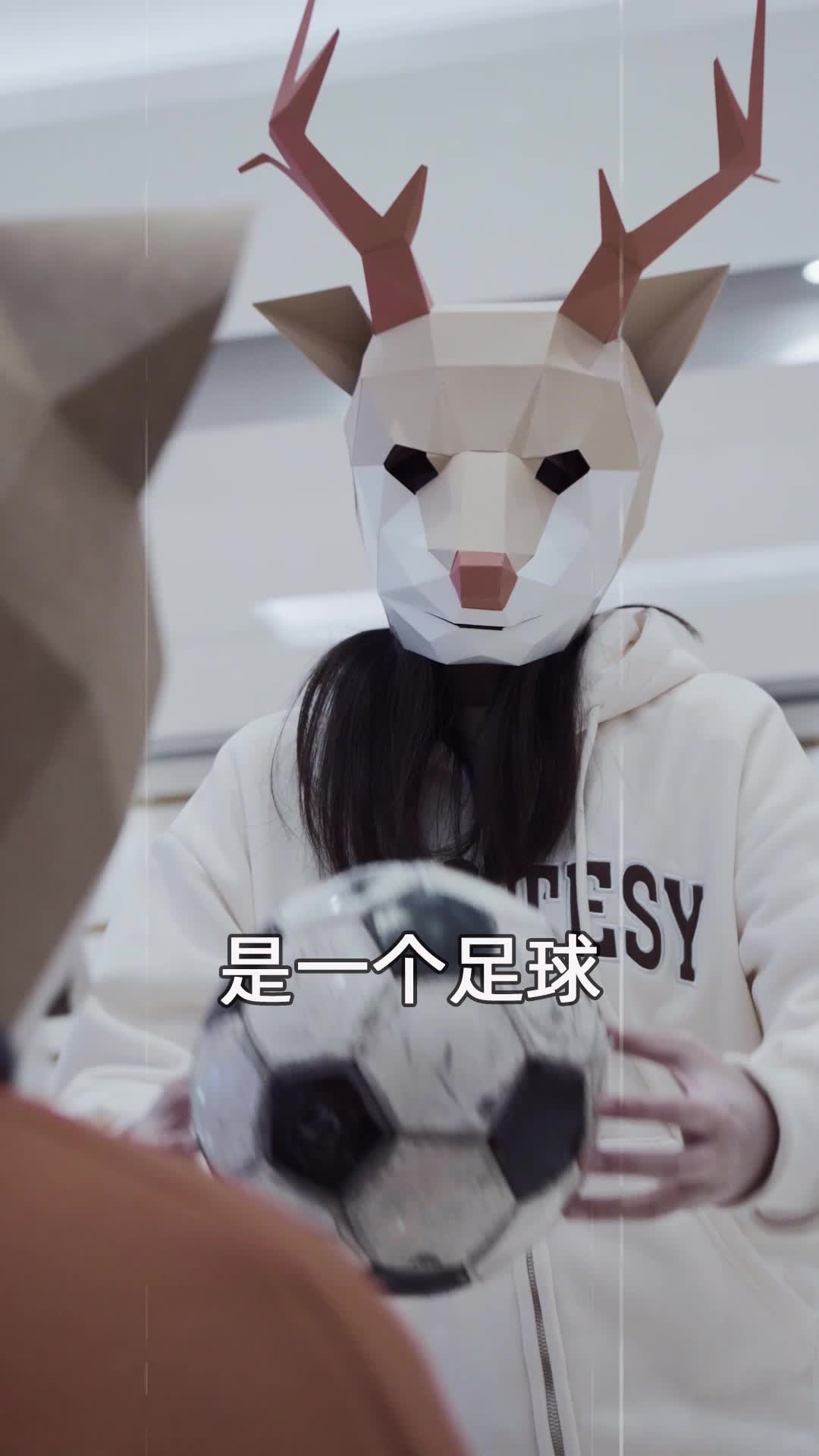 行尸走肉除了纽扣助手有中文版还有哪里有？