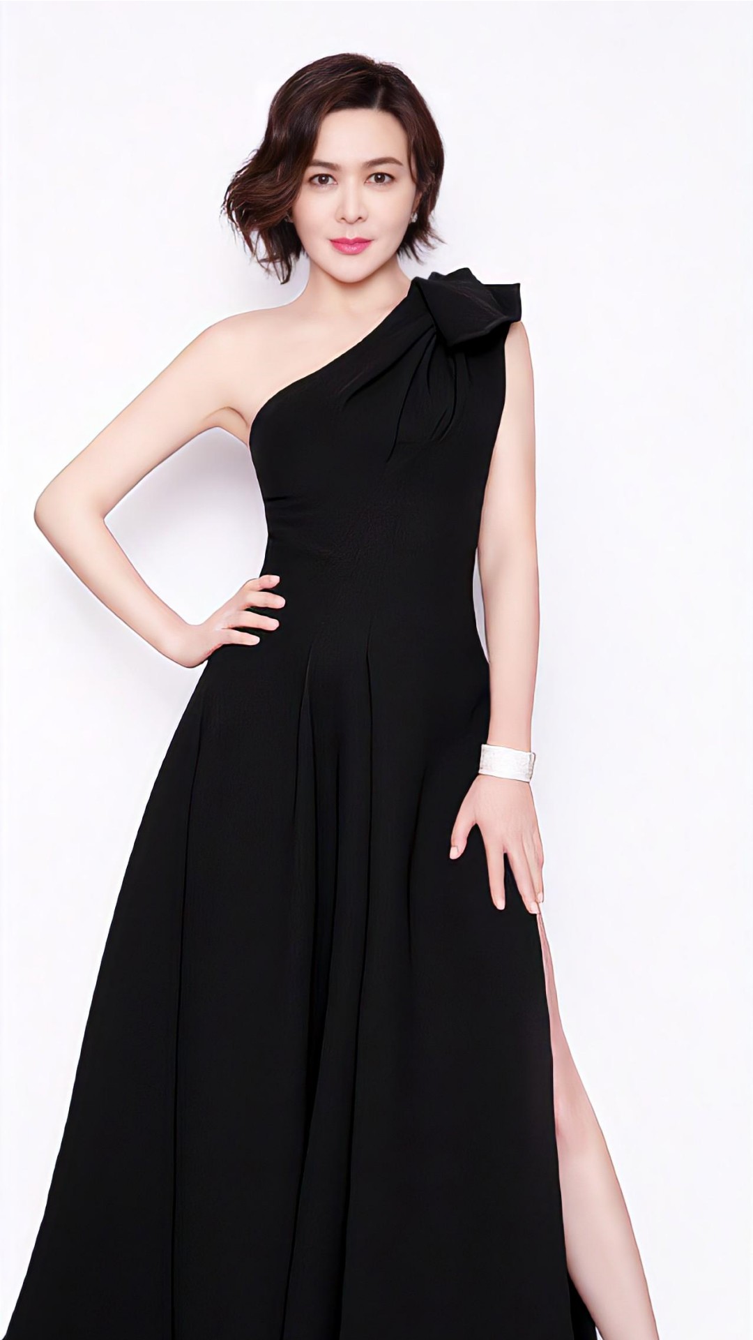 十三姨关之琳时尚写真一代女神靓绝香江