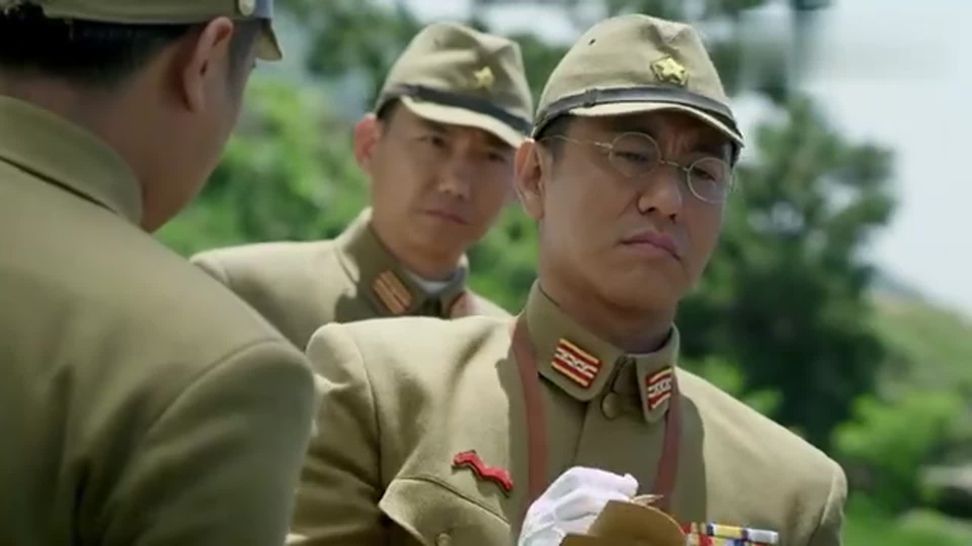 飞哥战队:特战队紧急出动,专攻敌人弹药车,要把重炮全毁掉