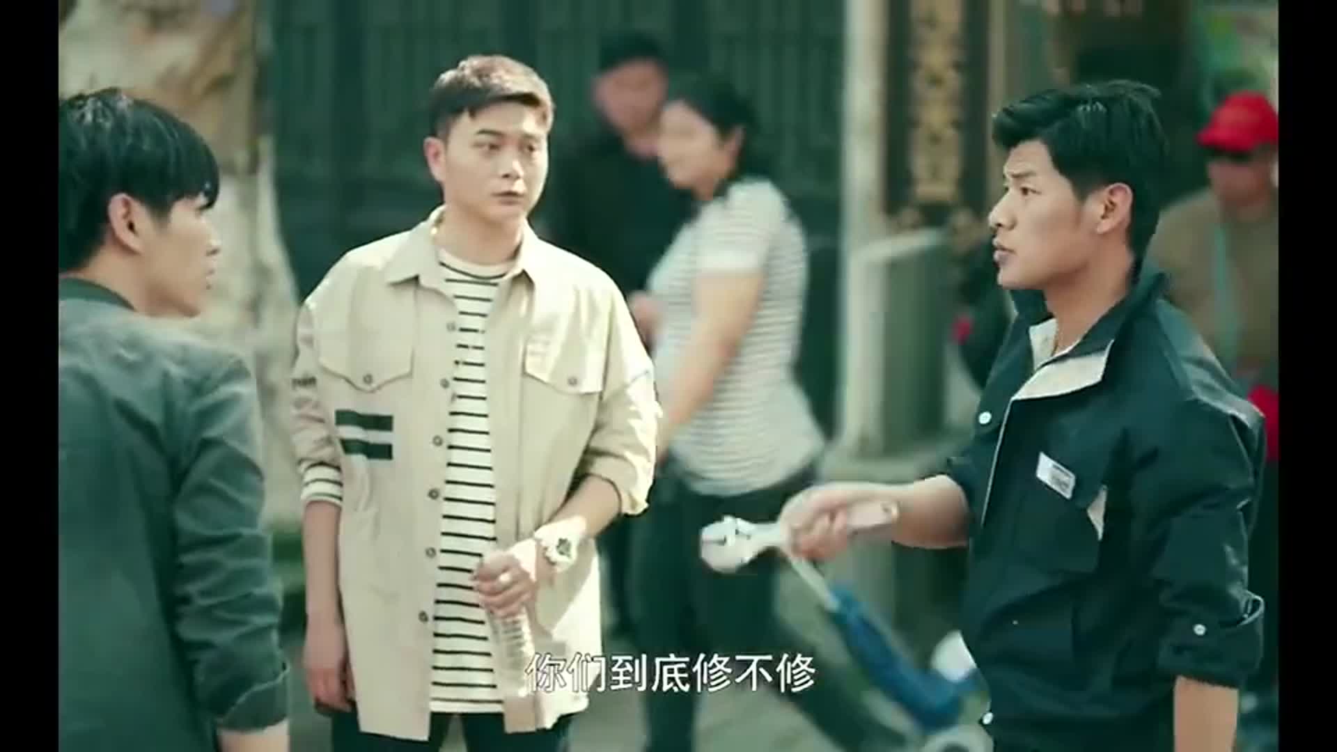 00:00 02:13 02:13 为您推荐 美人如画:敬亭得知徐恨身份,赶忙挽留徐