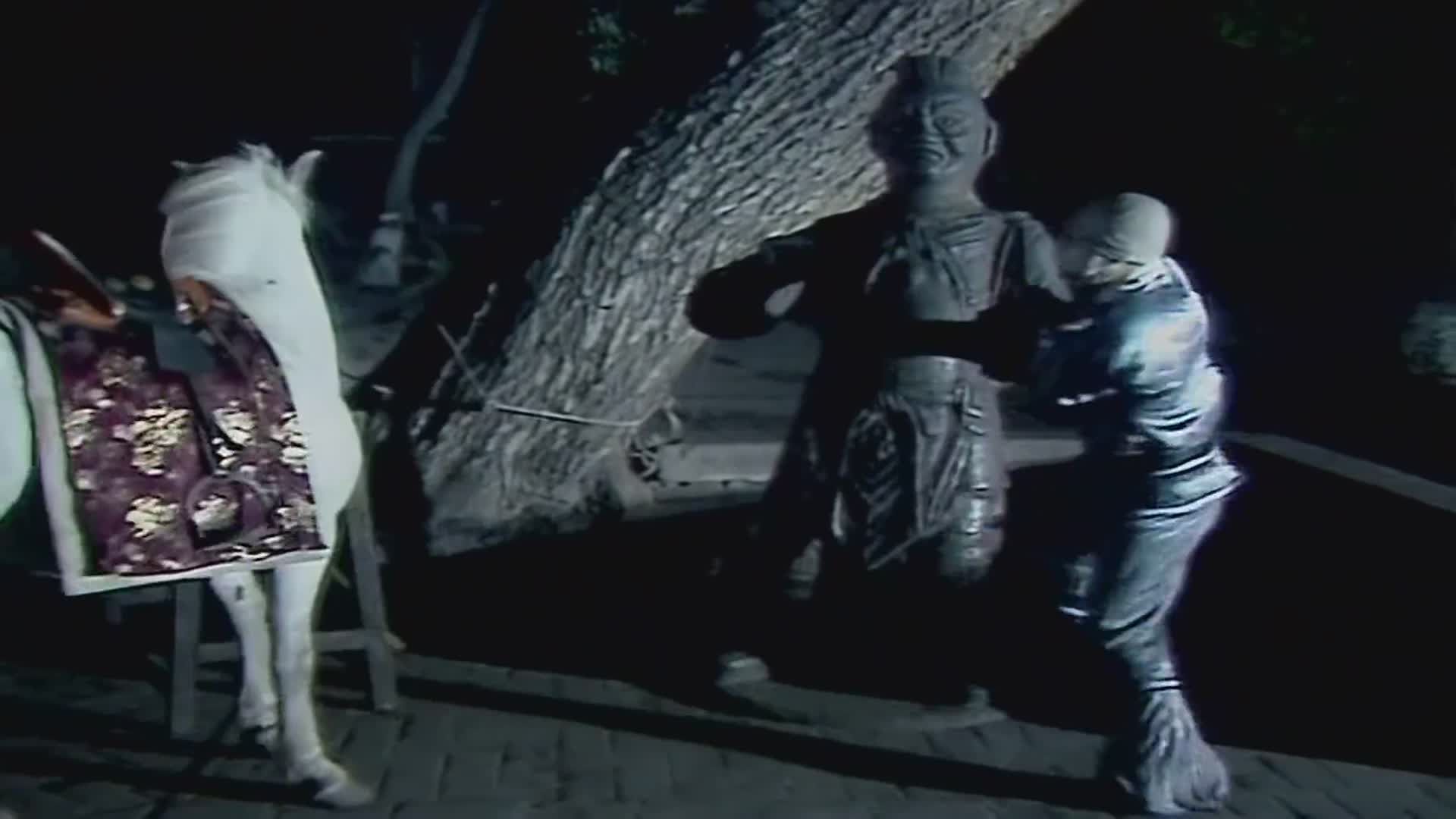 西游记:奔波儿灞毒杀白龙马,被沙僧活捉,揪起衣领就是打!