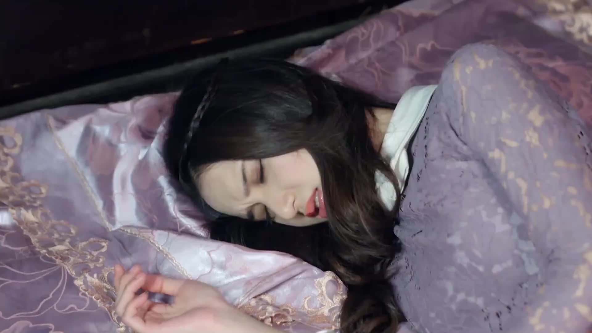 羽毛耳环雪儿被噩梦惊醒哥哥要找天祥算账怎料她用性命威胁