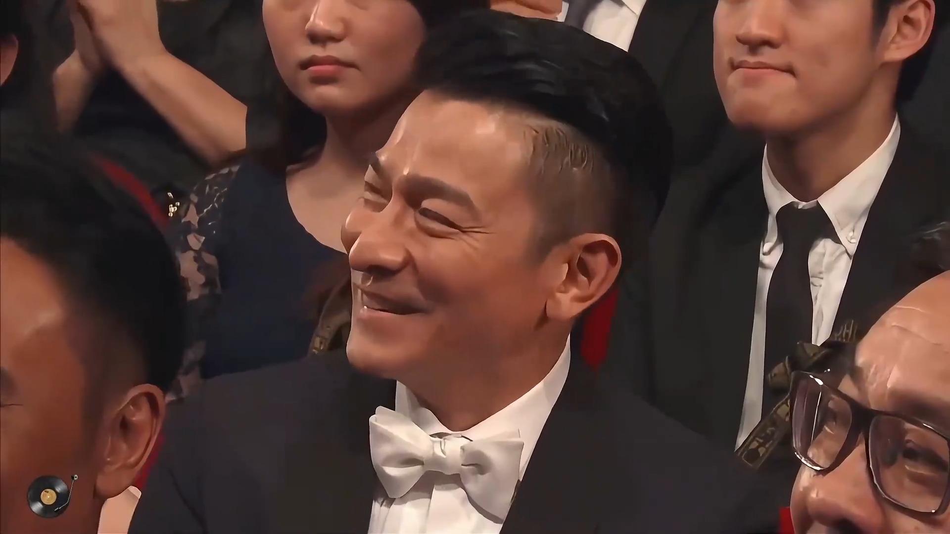 蔡国庆《365个祝福》传深情！经典老歌，365天的温暖陪伴