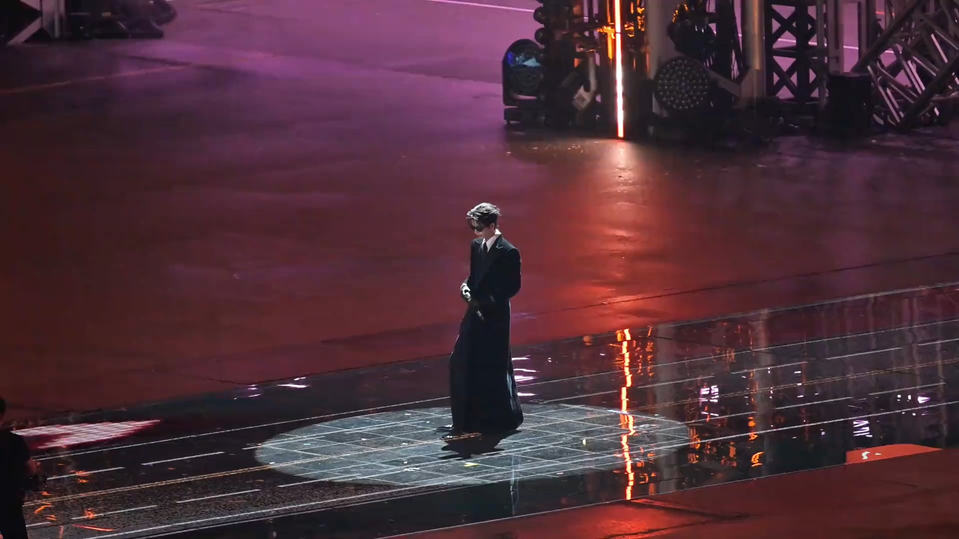 张凌赫，男人中的迈巴赫，去把他的电视剧看一遍。