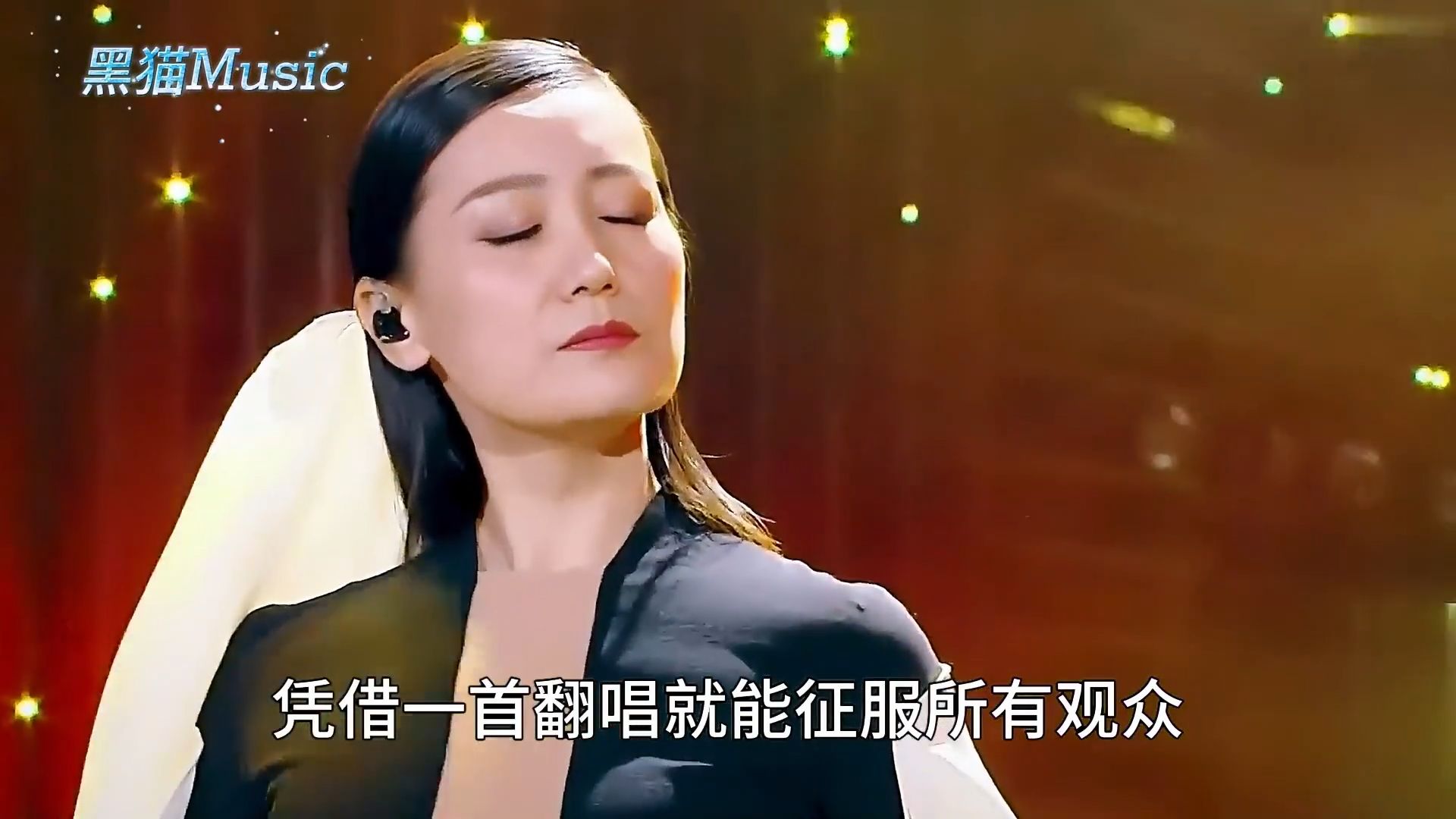 实力歌手初舞台有多恐怖？把话筒吓退了半米，怼的评委哑口无言！