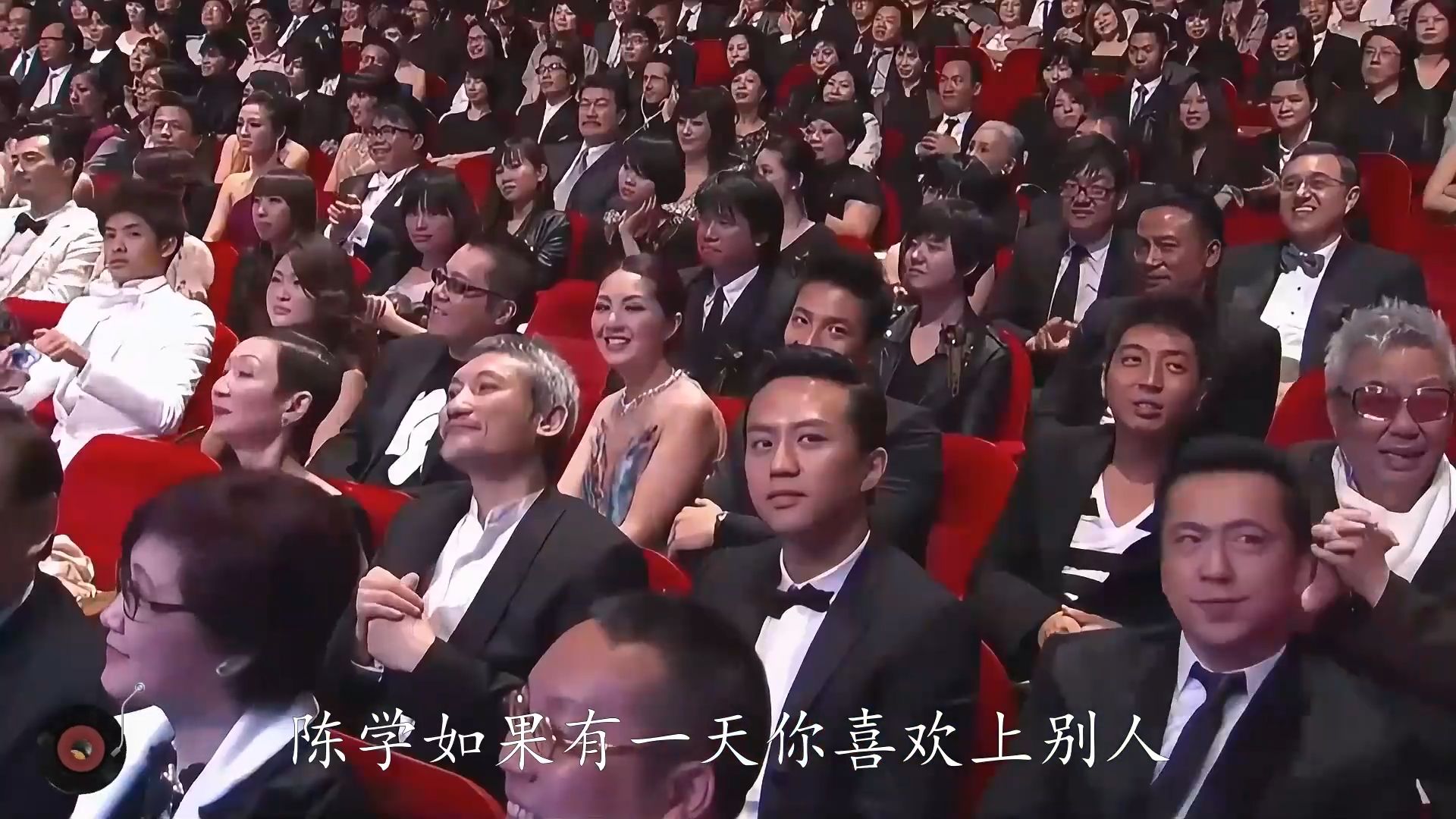 余超颖翻唱《别怕我伤心》，一开口就让人忘记原唱，太好听了