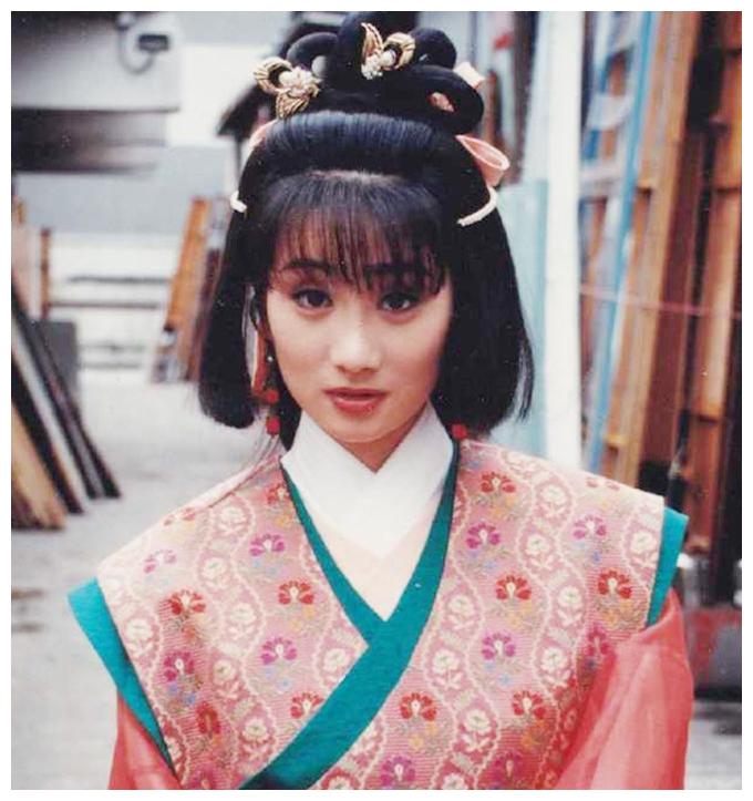 《雍正王朝》乔引娣近照,美貌依旧保养好,与tvb时期气质大不同|李颖