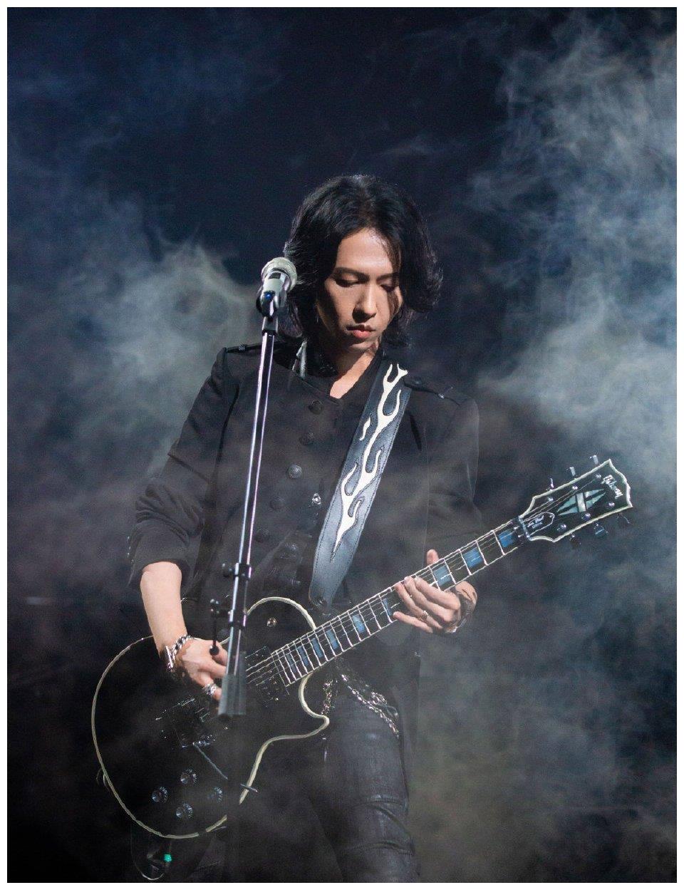 《披荆斩棘的哥哥》张淇深夜晒照秀恩爱,夫妻相好明显!休闲区蓝鸢梦想 - Www.slyday.coM 《披荆斩棘的哥哥》张淇深夜晒照秀恩爱,夫妻相好明显!休闲区蓝鸢梦想 - Www.slyday.coM