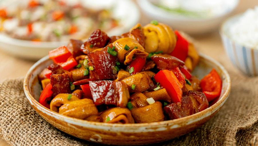 当红烧肉加上豆腐皮一道美味的家常菜就诞生了