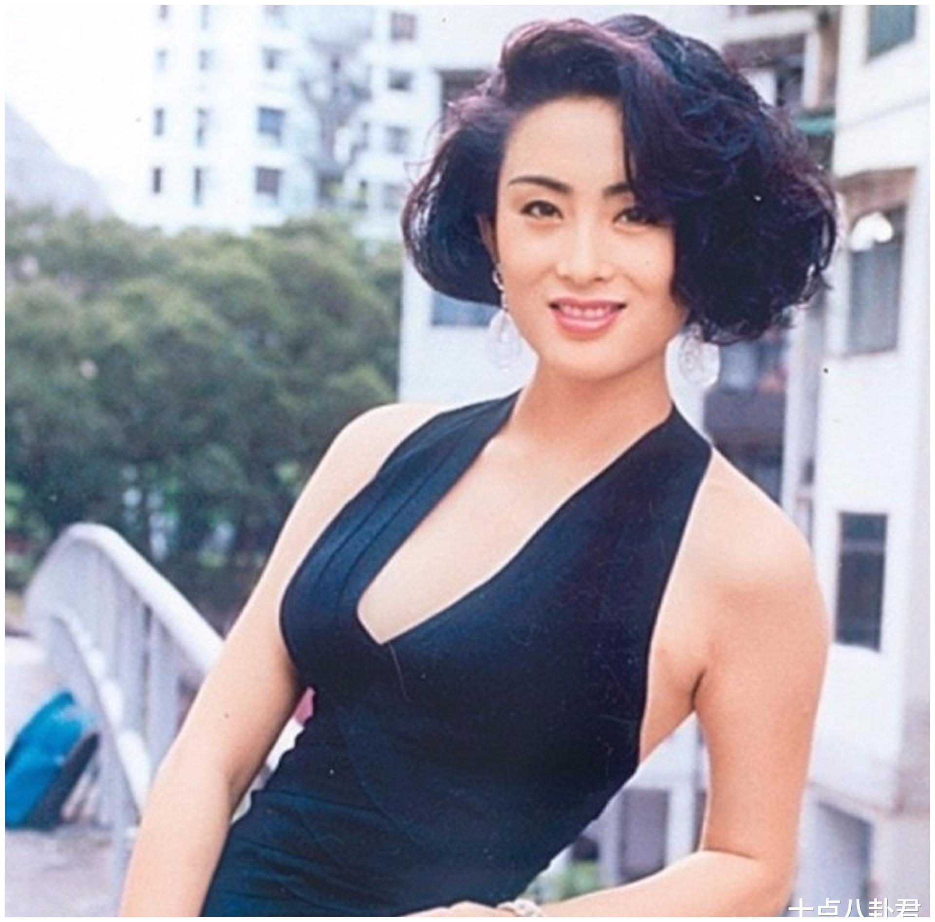 52岁的张敏,与多个男人恋爱却没有结果,如今退隐多