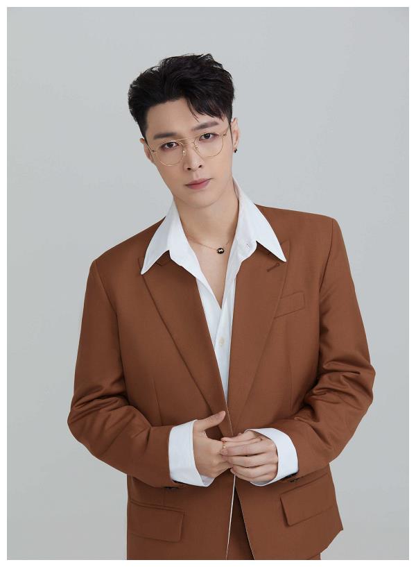 时代的眼泪!王一博《街舞4》队长曝再变动,张艺兴与师父或同框休闲区蓝鸢梦想 - Www.slyday.coM 时代的眼泪!王一博《街舞4》队长曝再变动,张艺兴与师父或同框休闲区蓝鸢梦想 - Www.slyday.coM