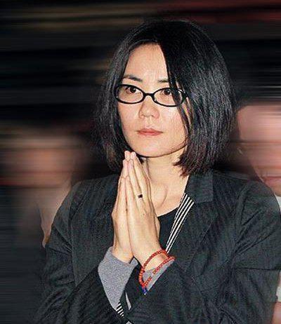 王菲南红佛珠王菲hubo一直很喜欢佛珠,感觉每一条佛珠,都有它的故事.