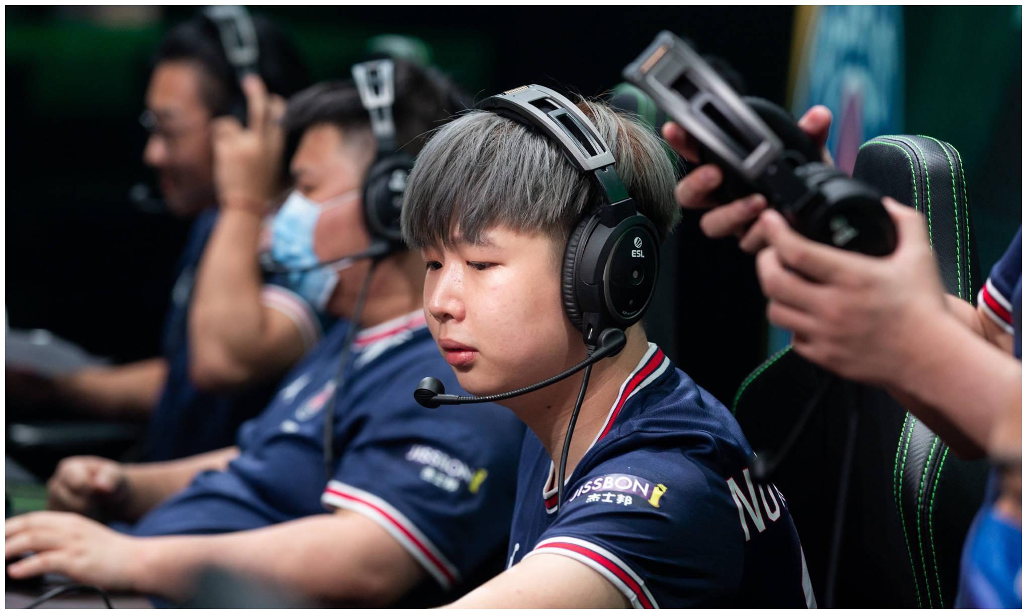 【dota2】lgd战队2-0击败ta,以a组头名战绩晋级淘汰赛胜者组__财经