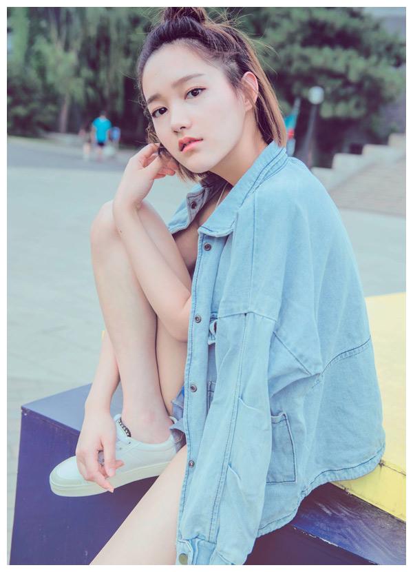 新晋小花洪佳宁,刚演两部电视剧线上线下实力宠粉