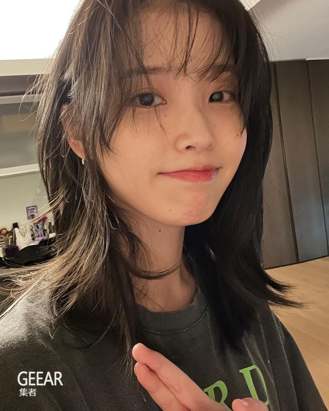 而他也用了在《罗曼史是别册附录》中的女主角"姜丹伊"来形容自己对于