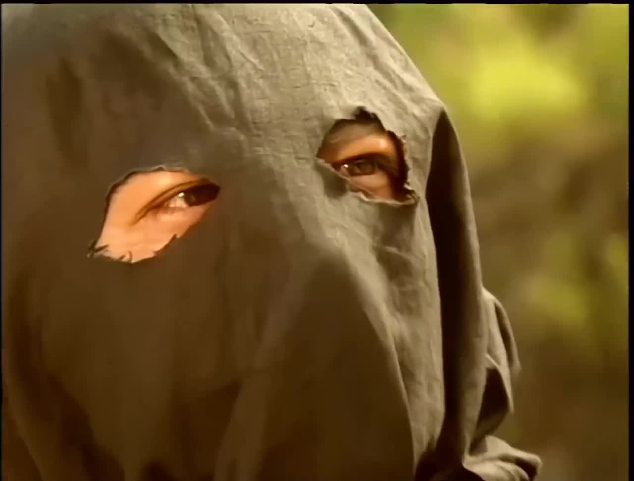 萧远山要杀康敏,还说是为萧峰好,萧峰:你坑我坑得还不够多吗?