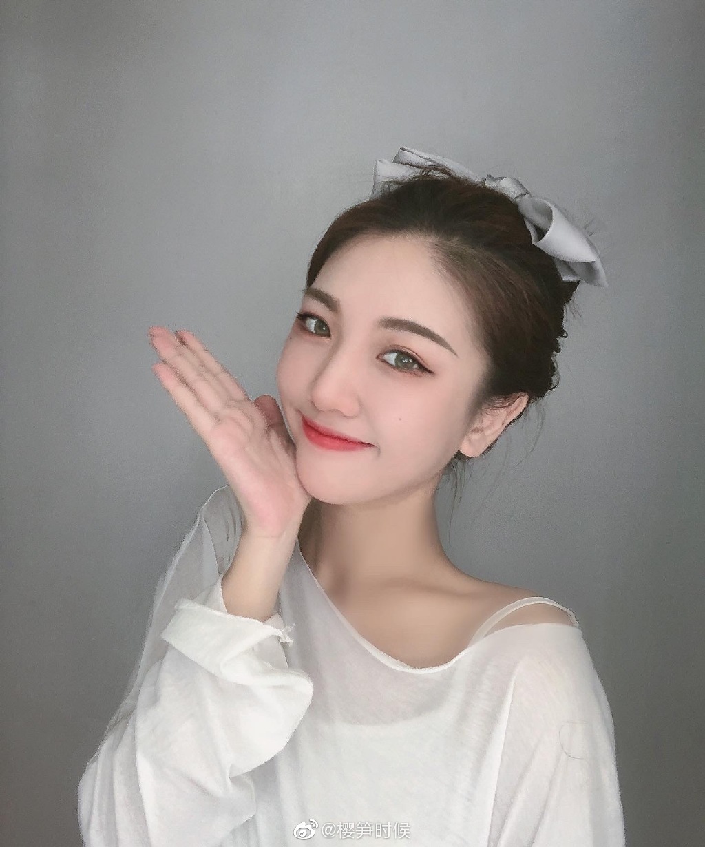 网红美女樱笋时候迷人写真美照好漂亮啊