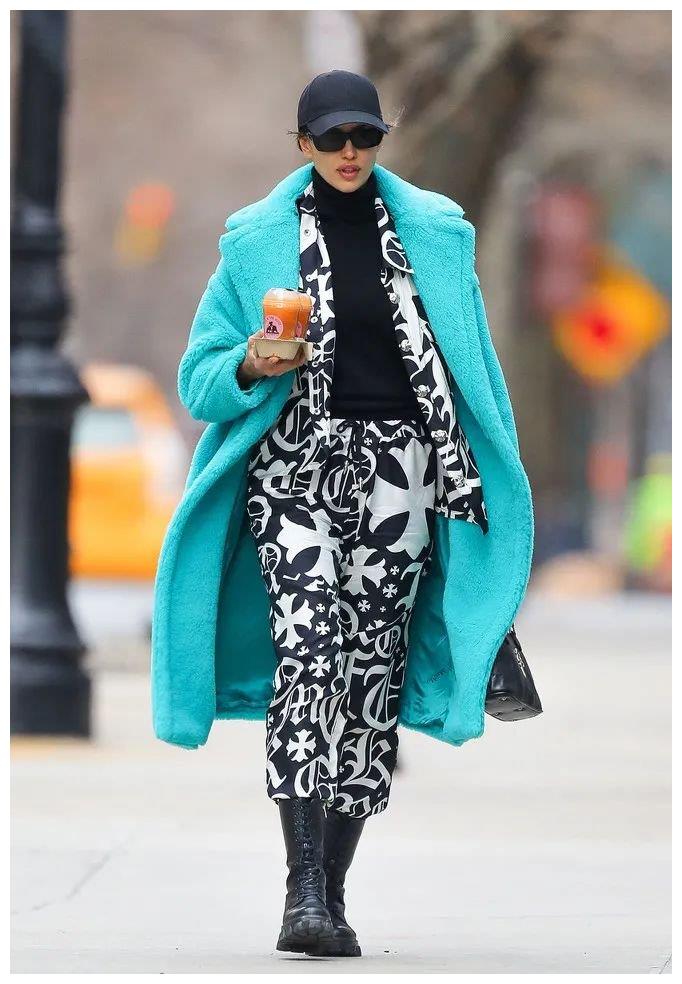 姚晨和钟楚曦的偏好竟然在摇粒绒大衣这取得了一致