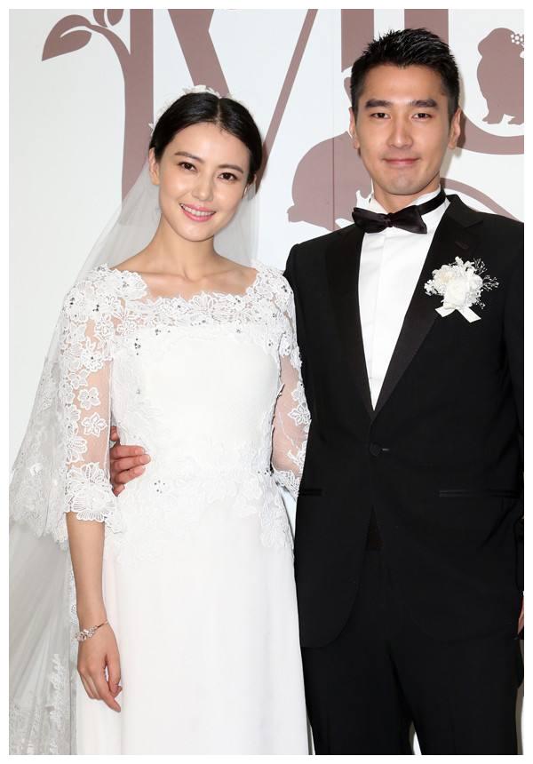 高圆圆在家太闲成迷妹!久违晒照送惊喜,绝美素颜再创颜值新高