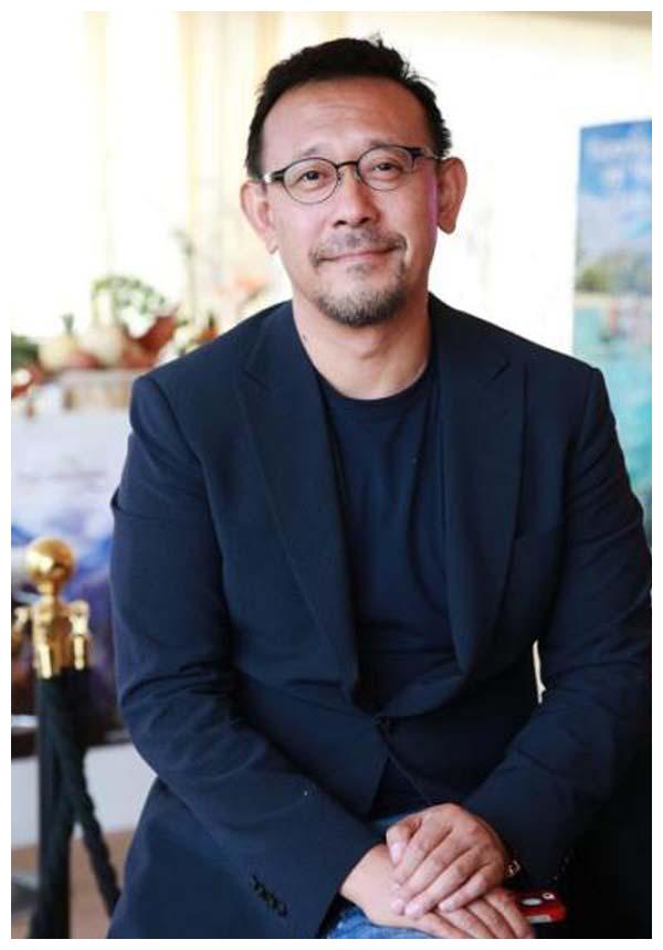 姜文2020年10月,著名导演姜文罕见地在个人社交平台,发文祝贺女儿姜一