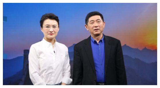 49岁的央视主持人董倩,嫁大5岁同事丈夫,如今过得如何了