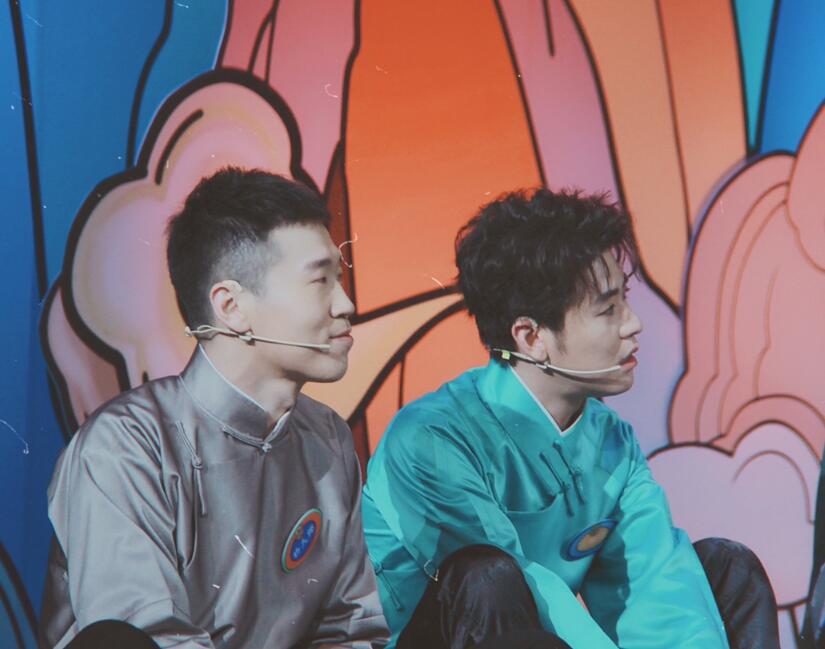 太接地气!张云雷《诗词小会》路透曝光,与杨九郎合体显"落魄"