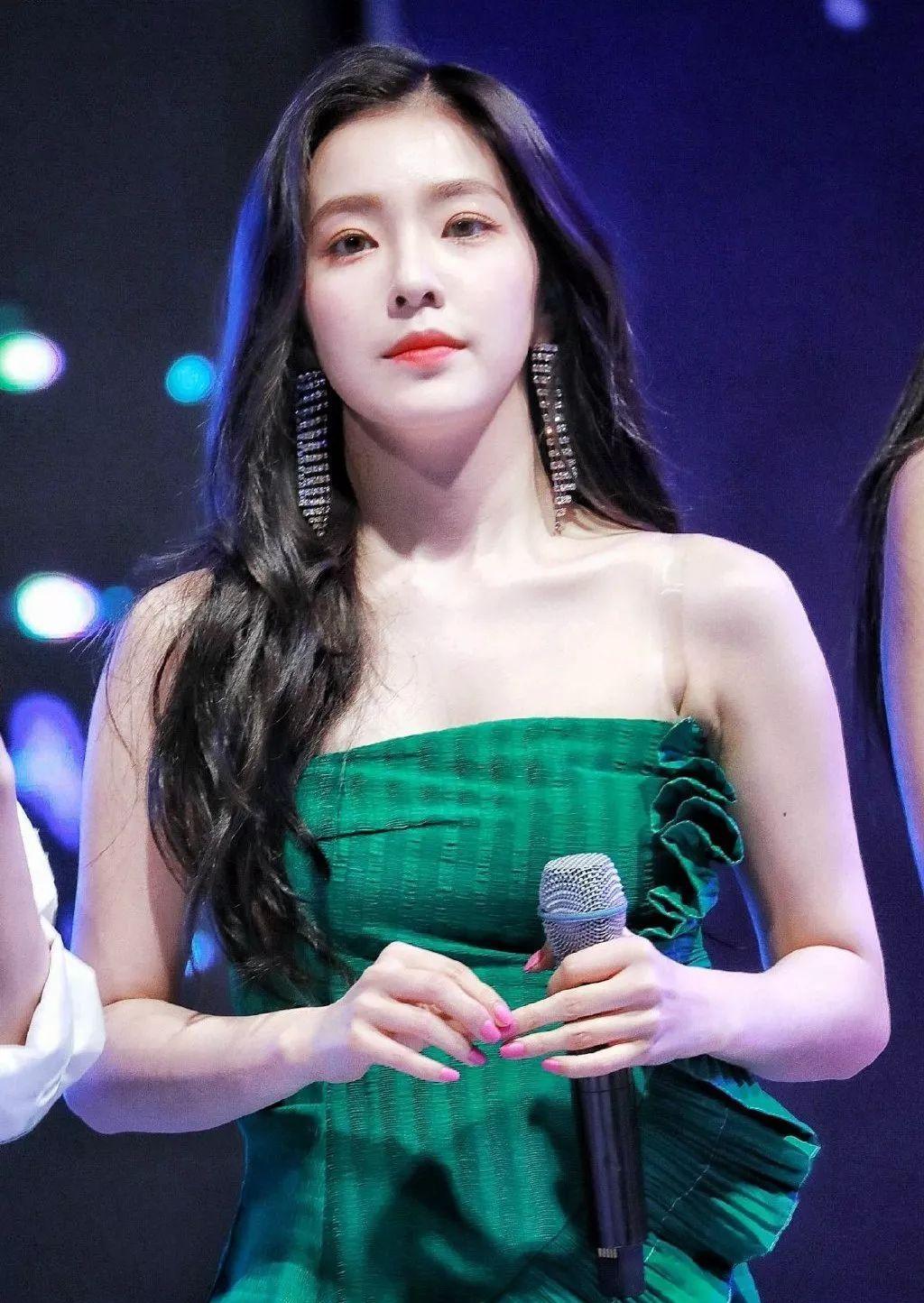 30岁裴珠泫甜美活泼身材火辣性感十足的韩国女神