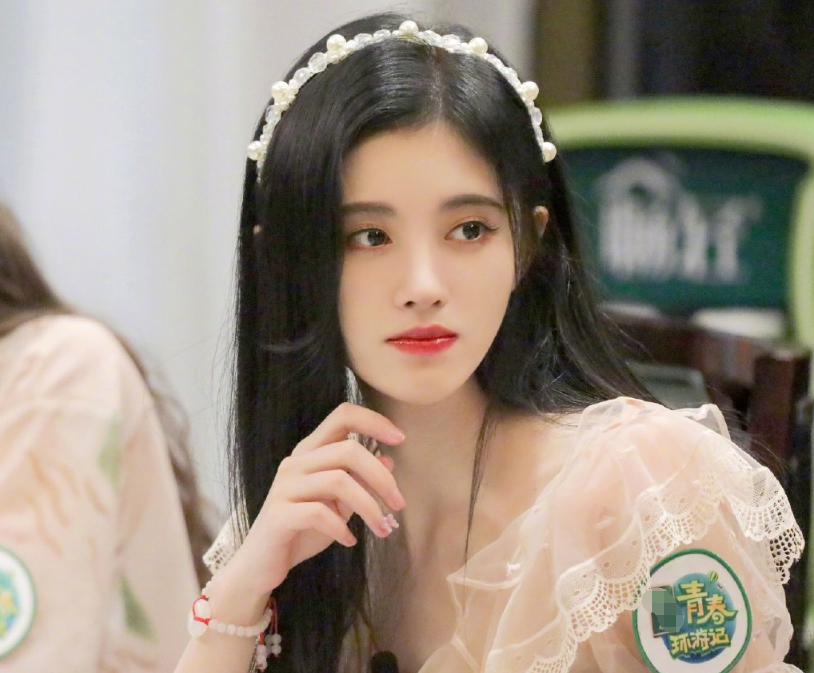 鞠婧祎参加《青春环游记》,紫霞仙子造型曝光,生图上颜值真实