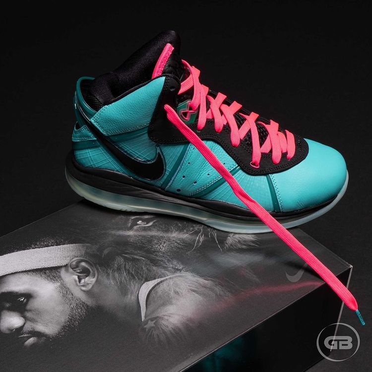 nike lebron 8 2016