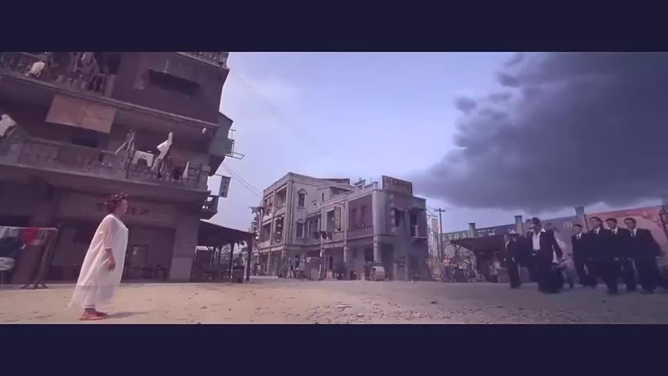 功夫的经典片段当初没看懂现在才知道是谁踹飞的斧头帮二当家_新浪新闻