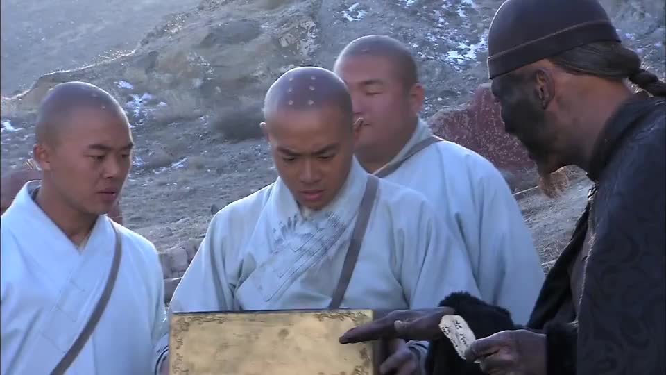 国外高手不信中国功夫,找到少林武僧切磋,没想到被打惨!