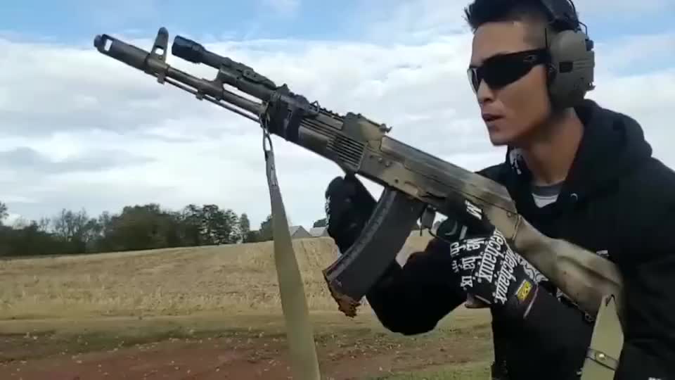 射击ak突击步枪,啾啾啾枪声,今天终于听到了