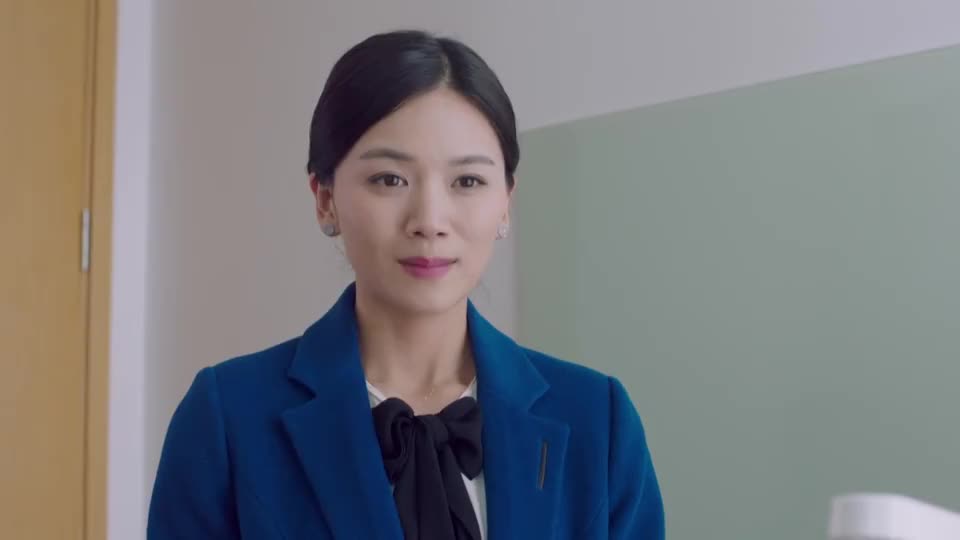 我爱男保姆:马舒儿想向公司预支薪水,领导以刚来为理由拒绝了