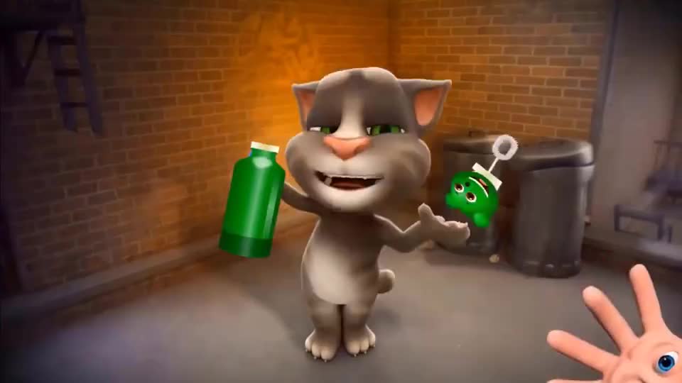 会说话的汤姆猫:可爱的汤姆猫吹泡泡|汤姆猫_新浪新闻