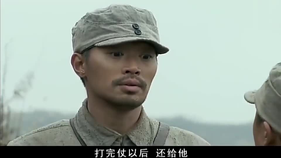 我的兄弟叫顺溜:营长心虚派人抢枪,顺溜护枪疯狗咬人