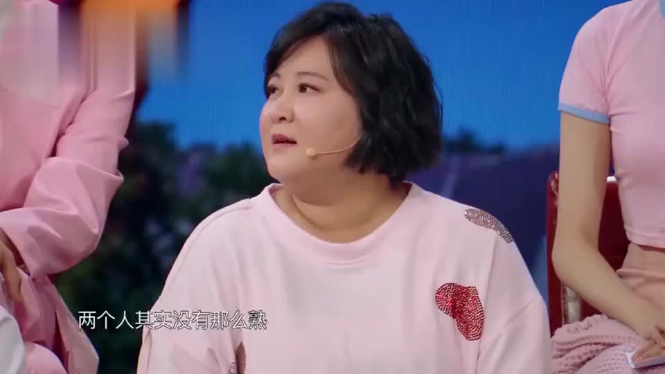 众明星谈如何化解"吻戏"的尴尬,贾玲遭沈腾调侃:贾玲是渴望的