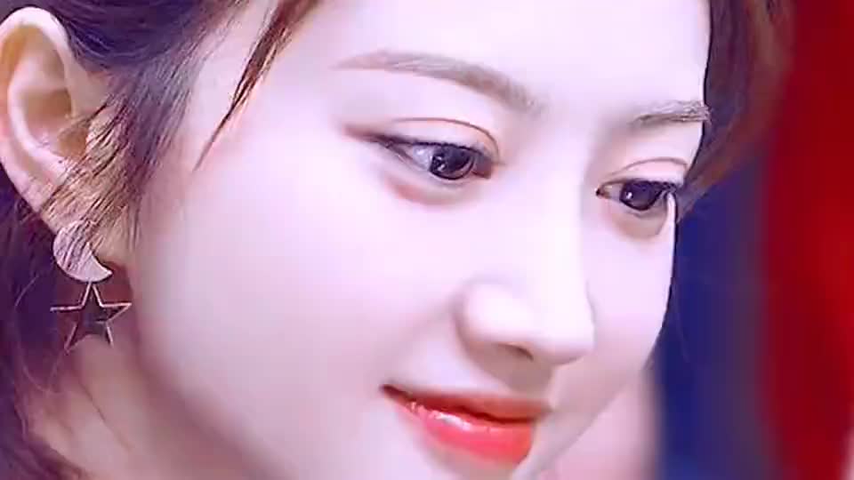 景甜自曝整容失败本来想做个双眼皮结果整成悲伤蛙了